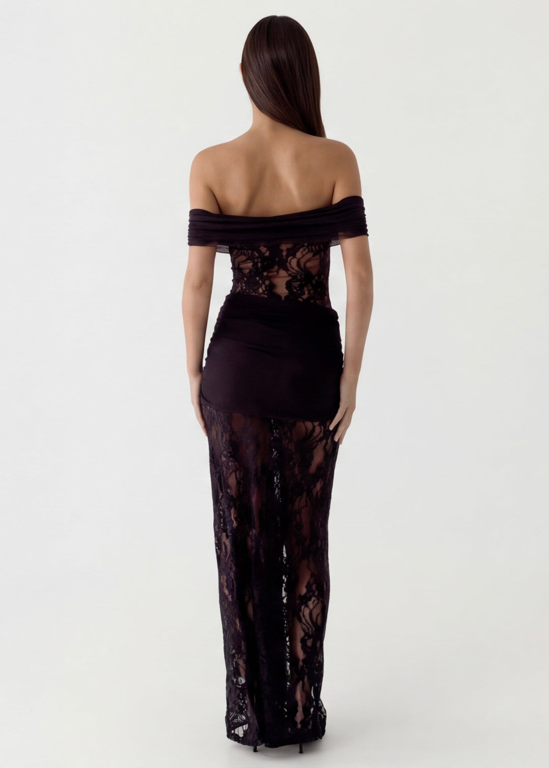 VESTIDO LARGO DE ENCAJE DRAPEADO