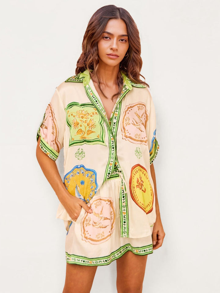 CONJUNTO DE DOS PIEZAS CON ESTAMPADO