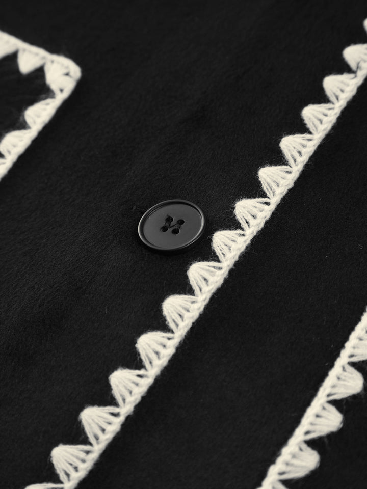 CHAQUETA CON RIBETES Y BUFANDA A JUEGO